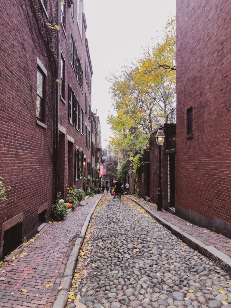 24 hours in Boston: the famous Acorn Street