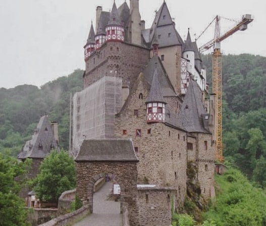 Reasons to visit Germany: Explore fairytale castles like Burg Eltz