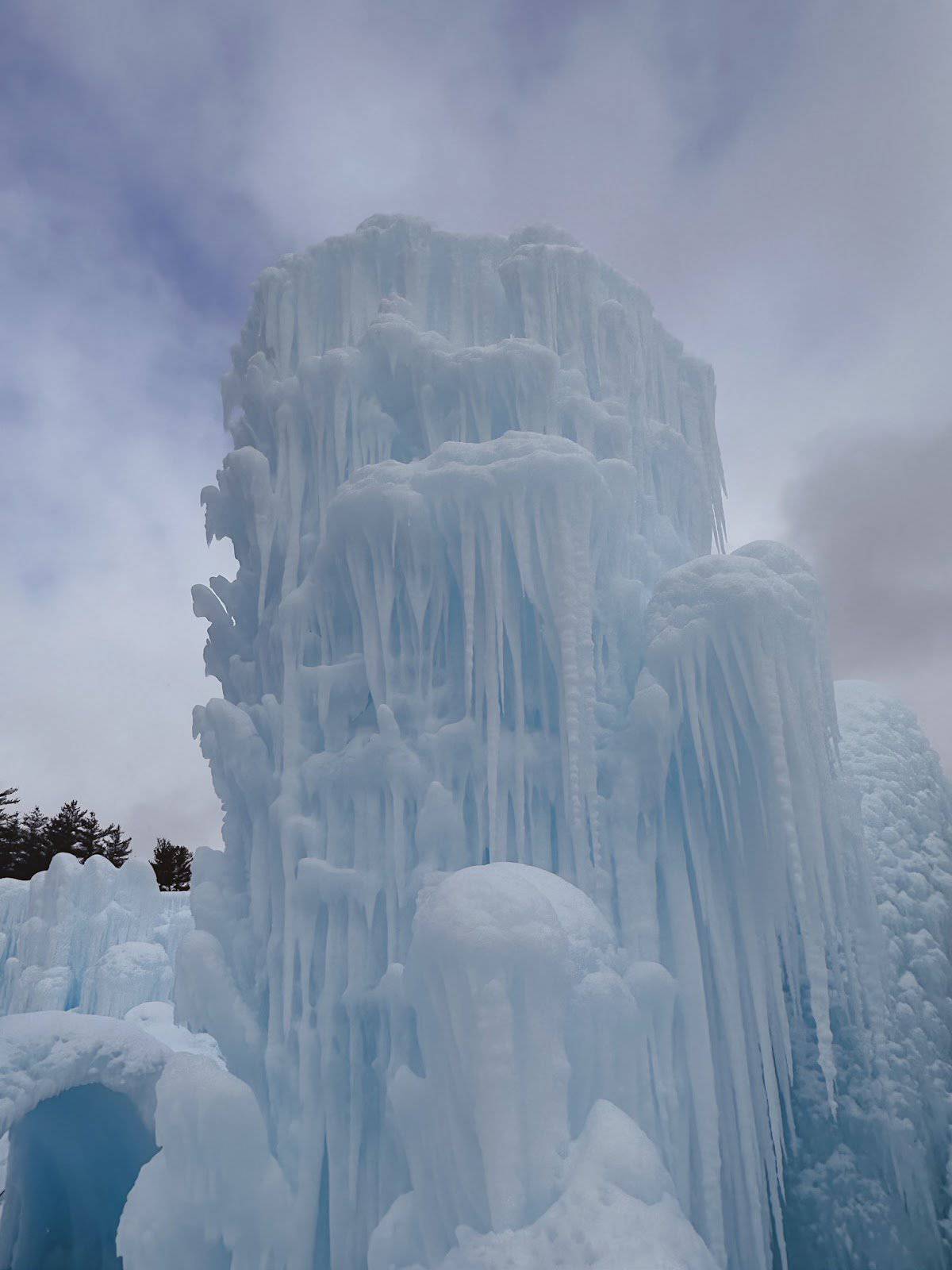 Are the Ice Castles in New Hampshire worth visiting? 